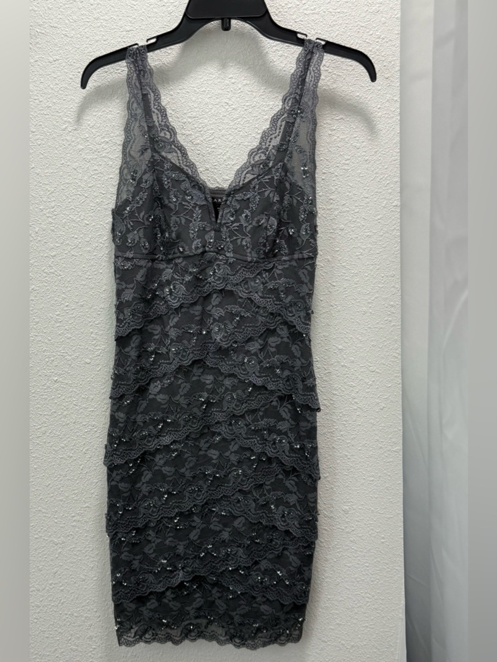 Marina Gray Spaghetti Straps Lace v-neckline Dress Sz(4)